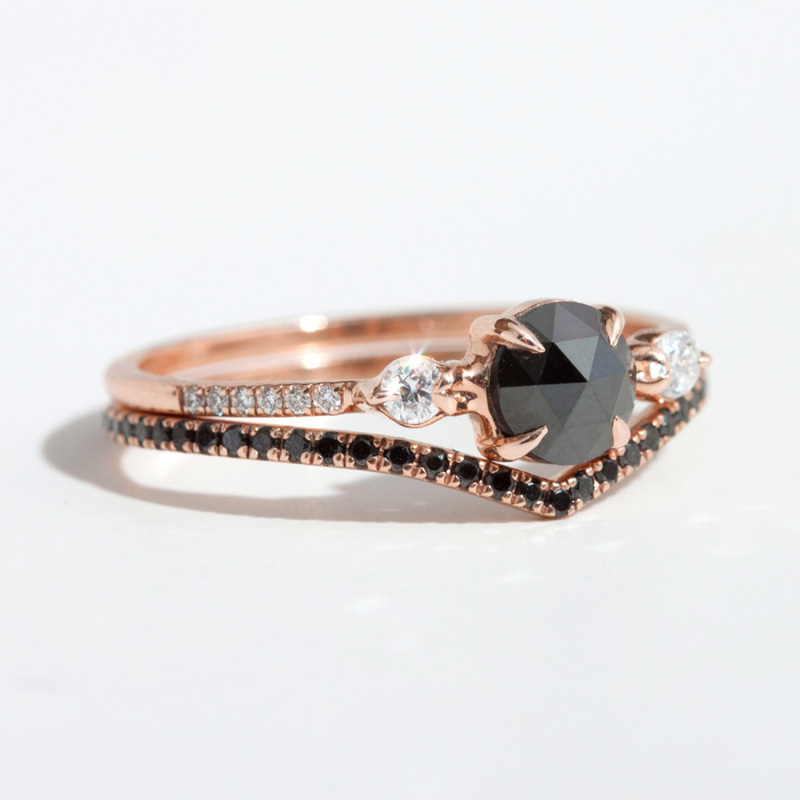 HOORAY_Dark-Black-Diamond-Engagement-Ring_09