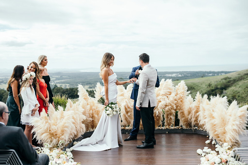 Illegal-to-use-pampas-grass-in-a-wedding-Byron-Bay_09