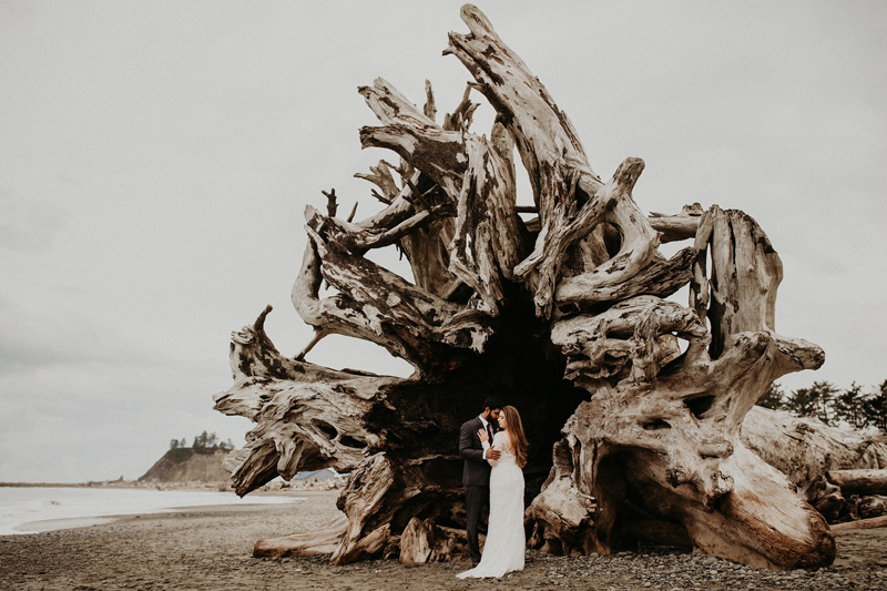 HOORAY-Mag_Best-Elopement-Wedding-Photography_13 Mountain and Mood
