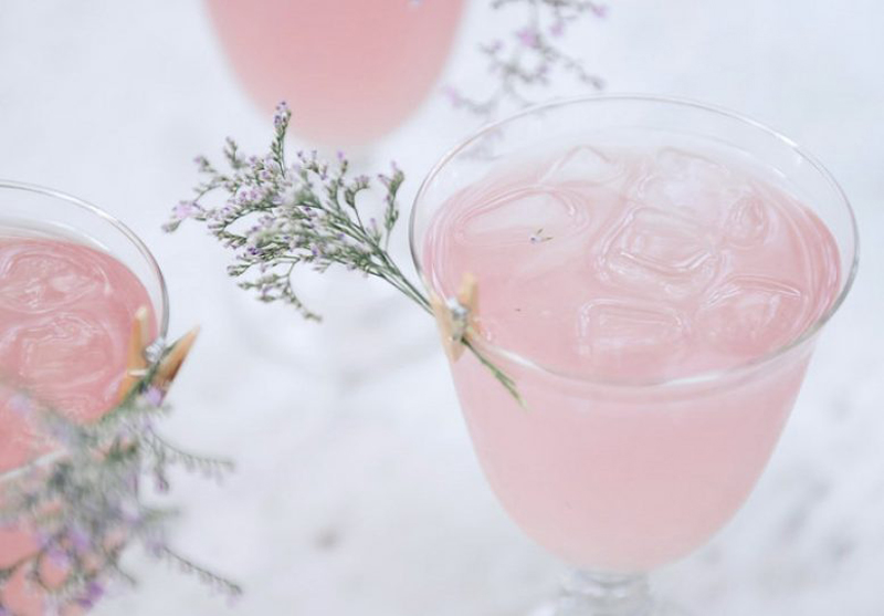 Spring-Floral-Cocktail-Ideas_04