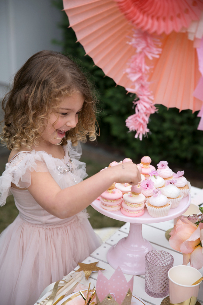 Pretty-pink-princess-kids-birthday-party_04