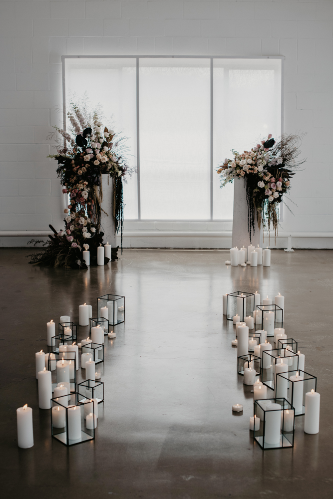 Soft-industrial-luxe-wedding-styling_14